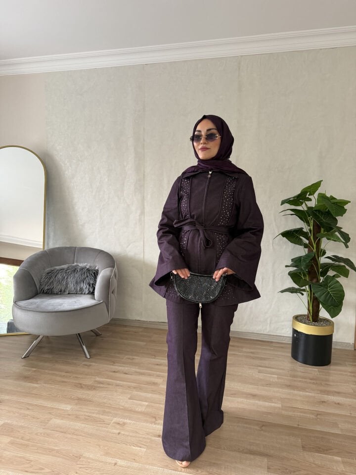 Taş detaylı ikili pantolon takım
