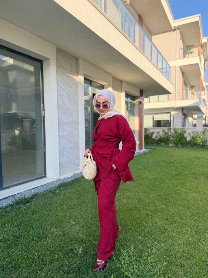 Bordo belden bağlamalı pantolon takım