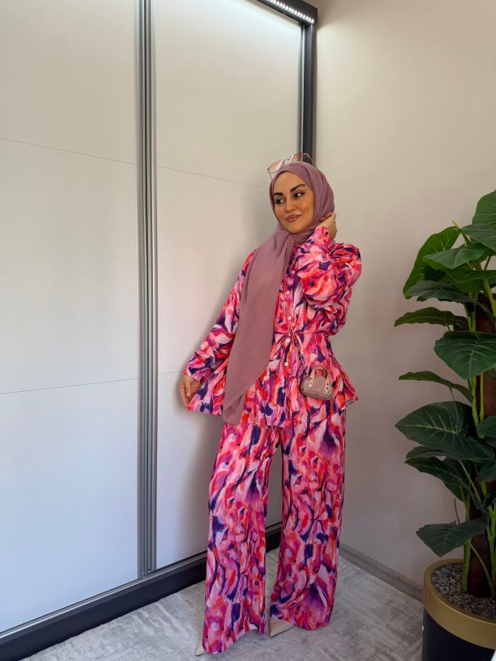 Pembe belden bağlamalı pantolon takım